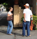 http://img166.imagevenue.com/loc1128/th_64120_Hayden_Panettiere_2008-10-02_-_has_lunch_with_dad_in_Hollywood_0136_122_1128lo.jpg